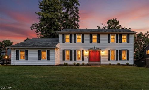 13448 Compass Point Dr, Strongsville, OH, 44136-8010 | Card Image