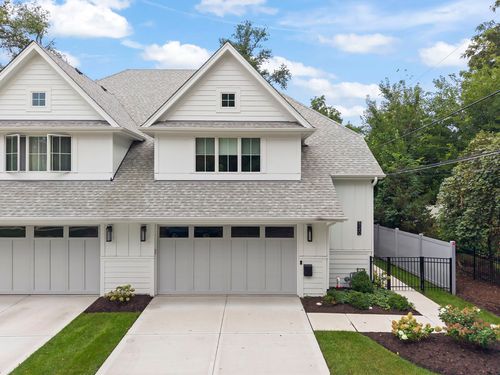 820 E Franklin Ave, Naperville, IL, 60540-4813 | Card Image