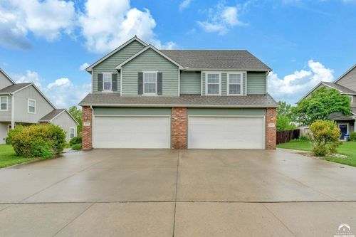 2429 Surrey Dr, Lawrence, KS, 66046-5521 | Card Image