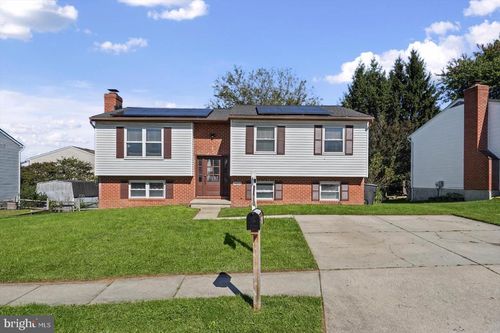 9453 Seven Courts Dr, BALTIMORE, MD, 21236-4712 | Card Image