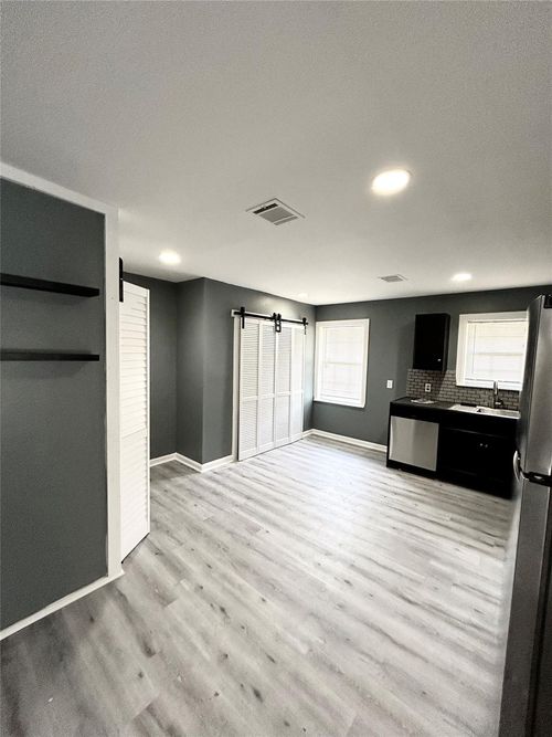 502 Avenue F, South Houston, TX, 77587-4313 | Card Image