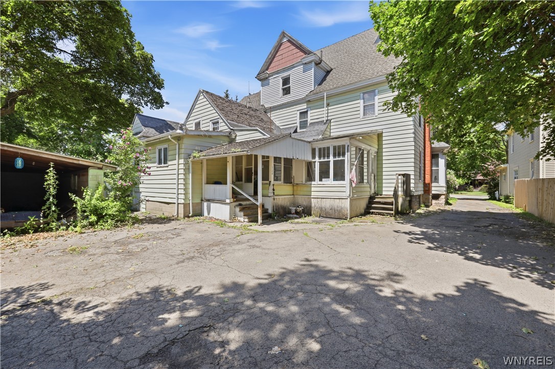 Residential in Lockport City 3
