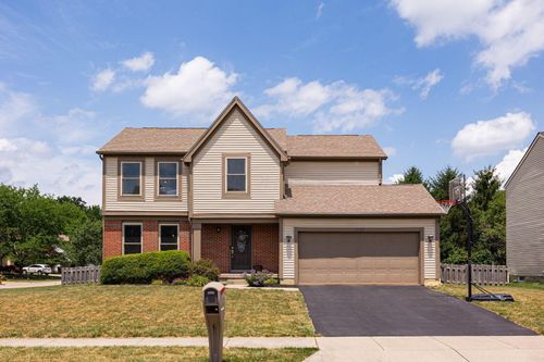 1735 Westwood Dr, Lewis Center, OH, 43035-7087 | Card Image