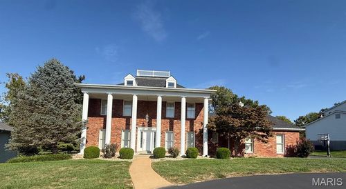 11226 Pointe Ct, Saint Louis, MO, 63127-1741 | Card Image