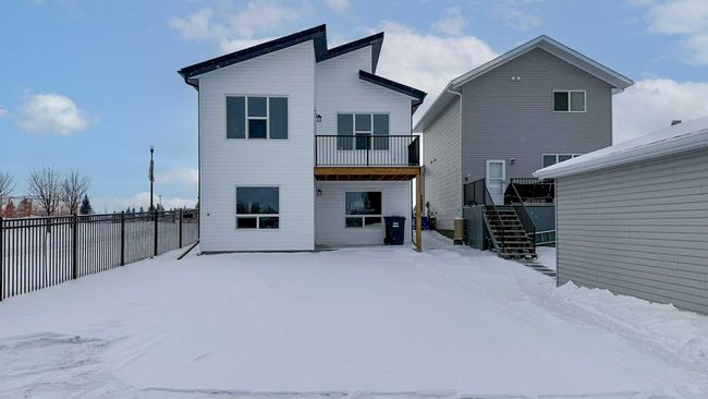 6 Memorial Parkway Sw, House other with 3 bedrooms, 2 bathrooms and 2 parking in Rural Red Deer County AB | Image 7