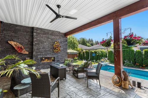 464 Alder Ave, Harrison Hot Springs, BC, V0M1K0 | Card Image