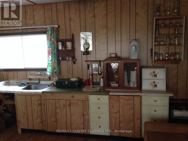 912A Ohio Rd, Home with 1 bedrooms, 0 bathrooms and 1 parking in Combermere ON | Image 12