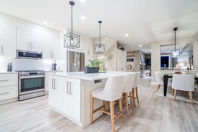 89 Fernway Dr, Home with 4 bedrooms, 3 bathrooms and 3 parking in Port Moody BC | Image 4