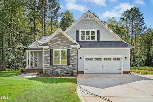 925 Lynch Rd, Selma, NC, 27576-5735 | Card Image