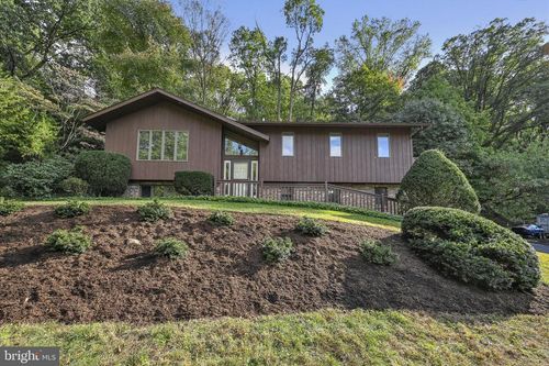 331 Spring Garden St, EPHRATA, PA, 17522-2525 | Card Image