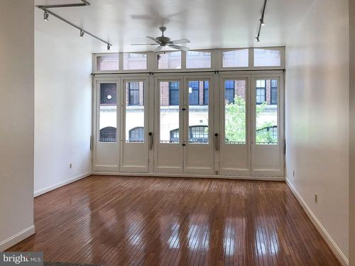 unit-2-261 N 3rd Street, PHILADELPHIA, PA, 19106 | Card Image
