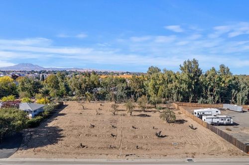 3901 B Rose Avenue, Oakley, CA, 94561 | Card Image