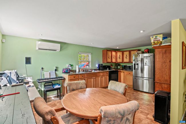 10239 Howardsville Rd, House other with 2 bedrooms, 1 bathrooms and null parking in HOWARDSVILLE VA | Image 11