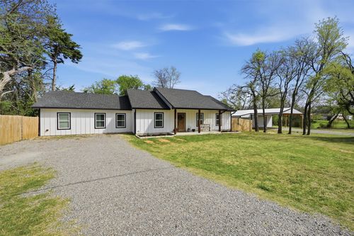 501 Bonham St, Tom Bean, TX, 75491 | Card Image