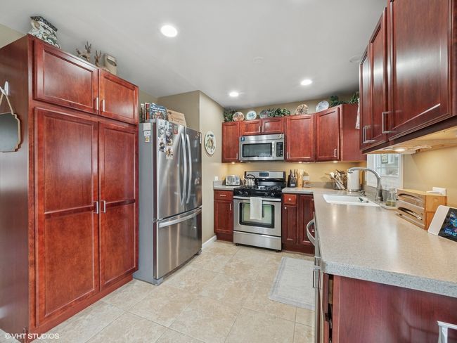 5216 Palm St, House other with 3 bedrooms, 2 bathrooms and 2 parking in Mchenry IL | Image 7