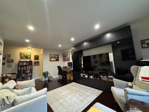 apt-5f-33 91st St, Jackson Heights, NY, 11372-1724 | Card Image