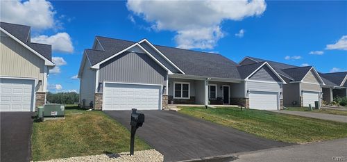 8076 Forest Ridge Lane, Lysander, NY, 13027 | Card Image