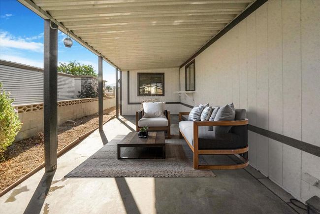 Cover Front Patio | Image 10