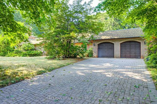 1528 Knareswood Dr, Mississauga, ON, L5H2M1 | Card Image