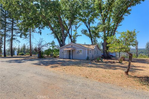 8797 Skyway, Paradise, CA, 95969-2110 | Card Image