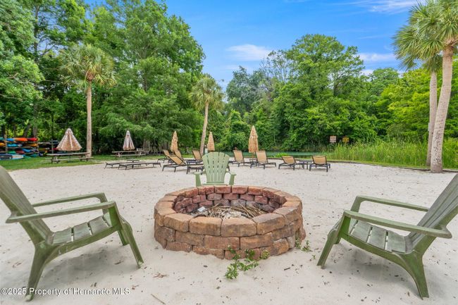 6572 River Run Blvd, Condo with 2 bedrooms, 2 bathrooms and null parking in Weeki Wachee FL | Image 27