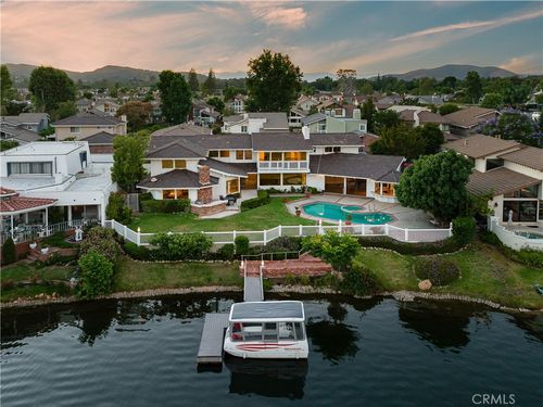 3924 Fairbreeze Cir, Westlake Village, CA, 91361-3801 | Card Image