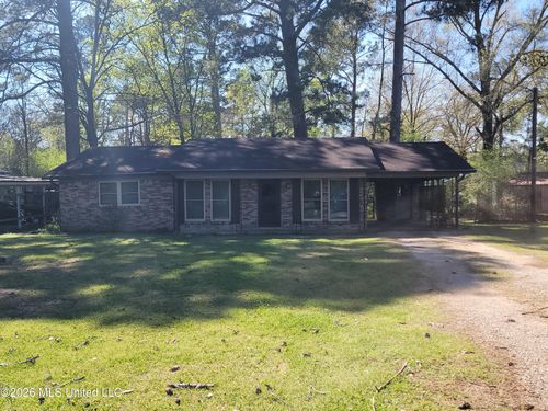 817 Roosevelt St, Forest, MS, 39074-3244 | Card Image