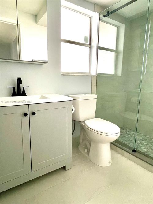 apt-307-8280 Sunrise Lakes Blvd, Sunrise, FL, 33322-1567 | Card Image