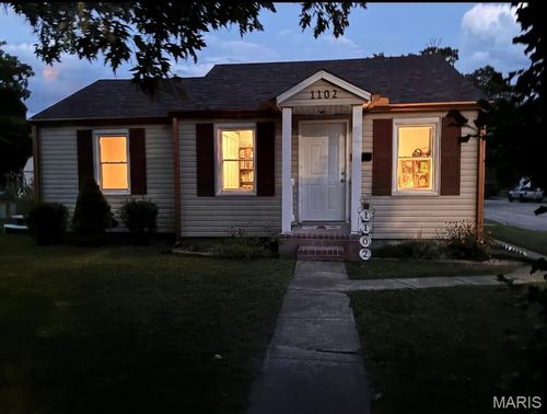 1102 N Washington St, Farmington, MO, 63640-1650 | Card Image