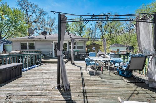 2693 N River Isle Rd, Momence, IL, 60954-3774 | Card Image