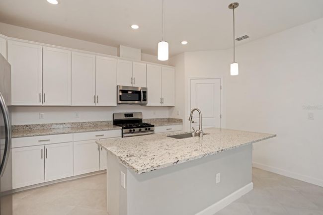 5112 Ocean Angler Cv, House other with 3 bedrooms, 3 bathrooms and null parking in BRADENTON FL | Image 8