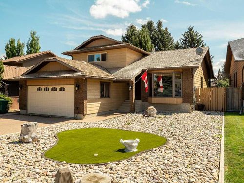 42 Ridgewood Boulevard W, Lethbridge, AB, T1K6B9 | Card Image