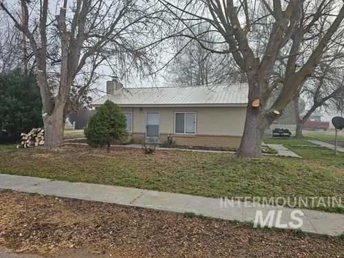918 N 11th St, Payette, ID, 83661-2224 | Card Image