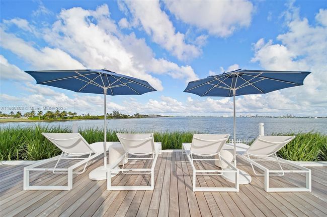 APT-402 - 555 Ne 34 Th St, Condo with 2 bedrooms, 2 bathrooms and null parking in Miami FL | Image 45