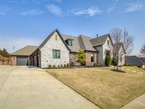 8909 Sw 105th St, Oklahoma City, OK, 73173-7759 | Card Image