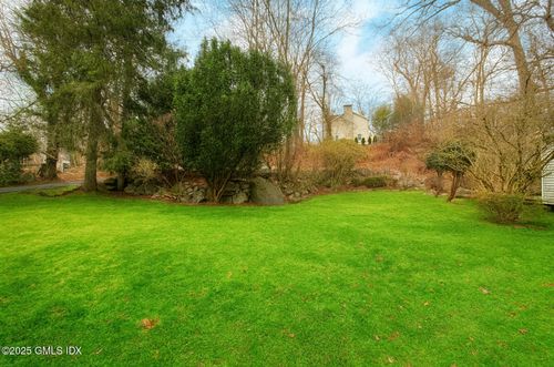 9 Walnut St, Cos Cob, CT, 06807-1631 | Card Image