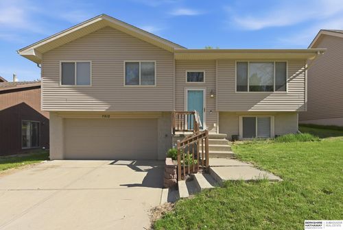 7912 Potter Plaza, Omaha, NE, 68122 | Card Image