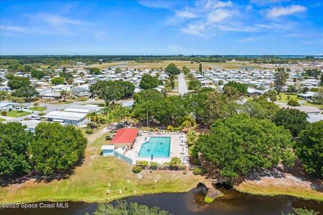 641 Hyacinth Cir, House other with 2 bedrooms, 2 bathrooms and null parking in Barefoot Bay FL | Image 42