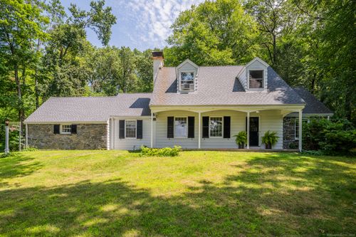 42 Carriage Dr, Avon, CT, 06001-2310 | Card Image