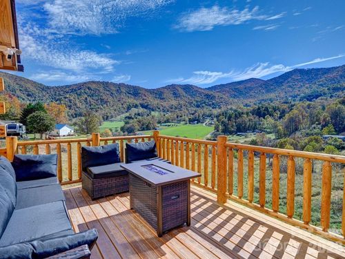 194 Fox Run Rd, Canton, NC, 28716-2923 | Card Image