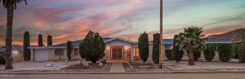 2704 Taylor Ave, El Paso, TX, 79930-2505 | Card Image