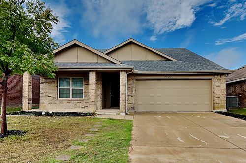 7521 Captain Ln, Fort Worth, TX, 76179-1189 | Card Image