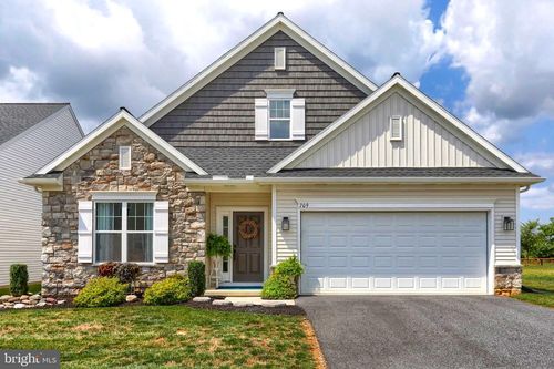 709 Jeffsu Ln, Lebanon, PA, 17042 | Card Image