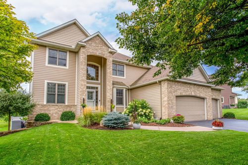 10779 Perry Dr N, Brooklyn Park, MN, 55443-4701 | Card Image