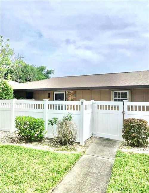 2-4301 Island Cir, FORT MYERS, FL, 33919-4436 | Card Image