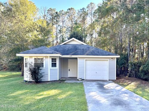 6195 E Jackson St, Bay Saint Louis, MS, 39520-8246 | Card Image