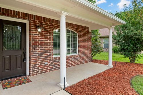 227 Green Leaf St, Huntsville, TX, 77340-6246 | Card Image