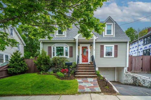 16 Melbourne Ave, Newton, MA, 02460-1222 | Card Image