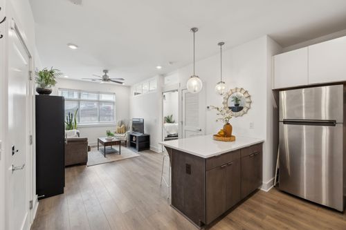 apt-104-1609 Marshall Hollow Dr, Nashville, TN, 37203-5173 | Card Image