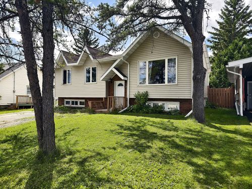 {{alt}} | Card Image